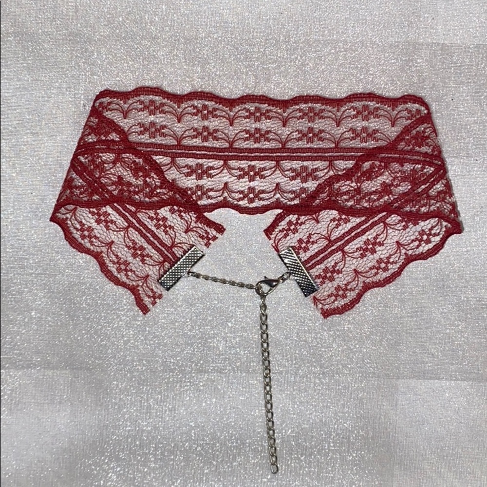 Red Lace Choker ❤️